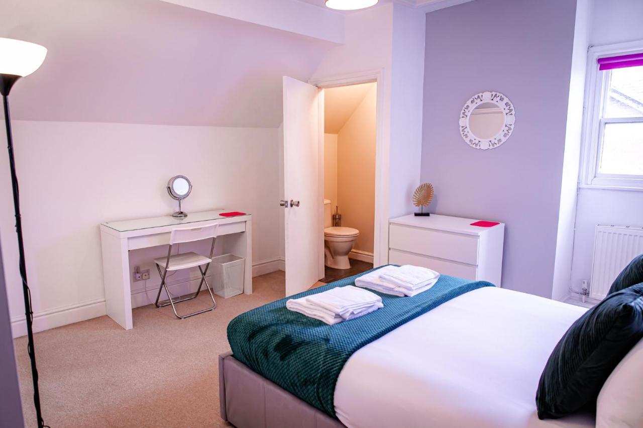 تشيستر Lord Street - 2 Beautiful Apartments - Sleep Up To 14 Guests - By Rework Accommodation المظهر الخارجي الصورة