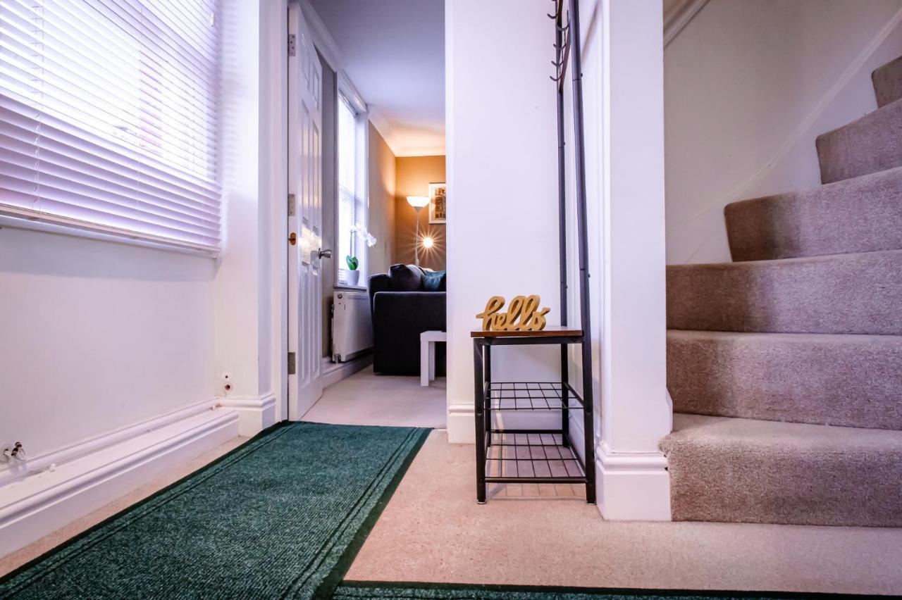 تشيستر Lord Street - 2 Beautiful Apartments - Sleep Up To 14 Guests - By Rework Accommodation المظهر الخارجي الصورة