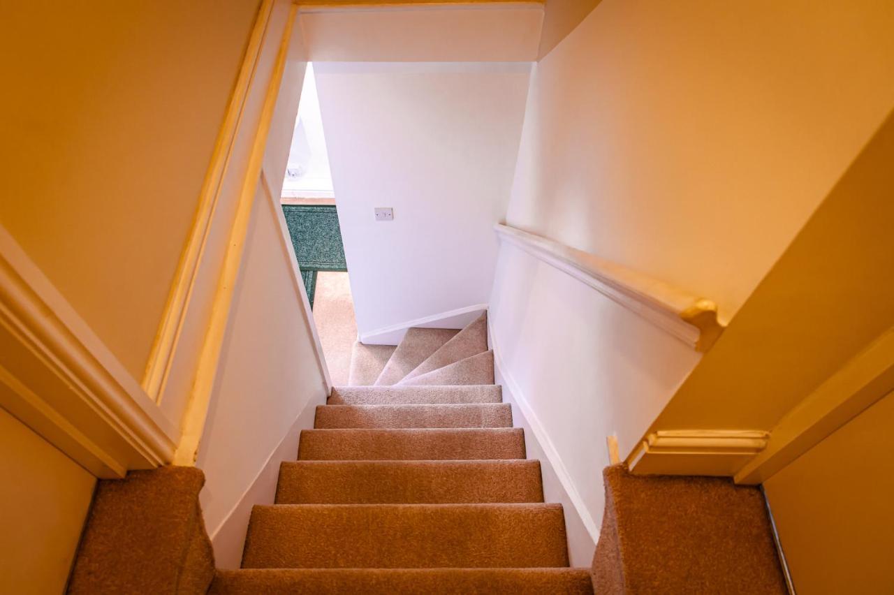تشيستر Lord Street - 2 Beautiful Apartments - Sleep Up To 14 Guests - By Rework Accommodation المظهر الخارجي الصورة