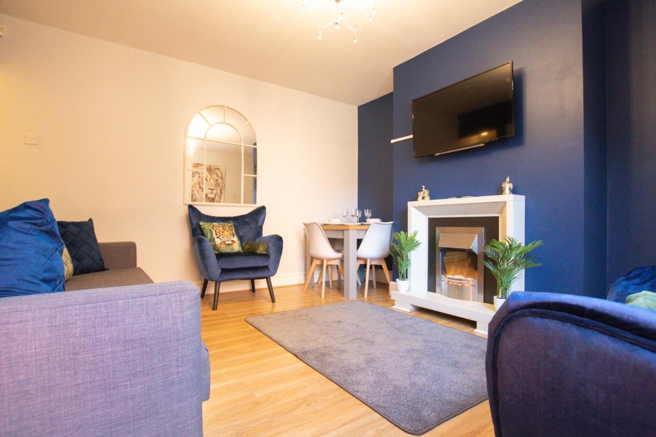 تشيستر Lord Street - 2 Beautiful Apartments - Sleep Up To 14 Guests - By Rework Accommodation المظهر الخارجي الصورة