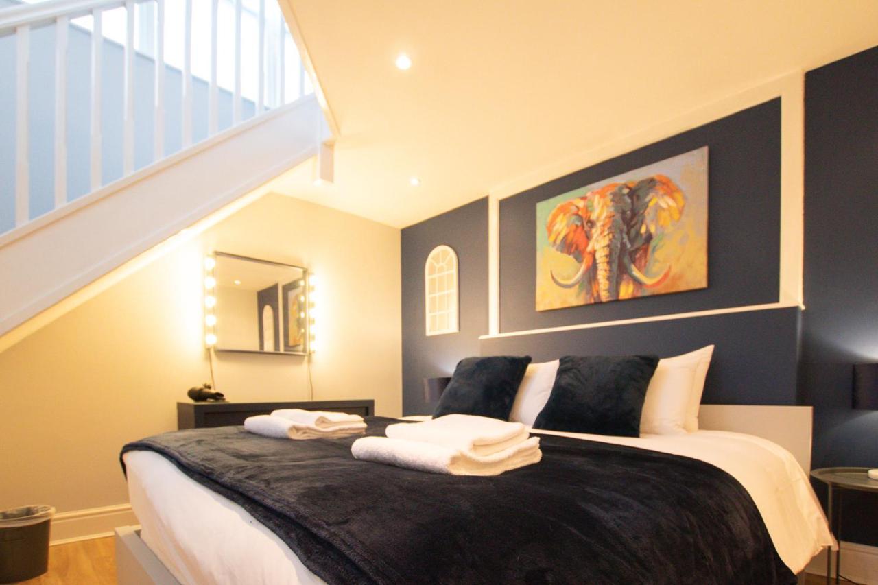 تشيستر Lord Street - 2 Beautiful Apartments - Sleep Up To 14 Guests - By Rework Accommodation المظهر الخارجي الصورة