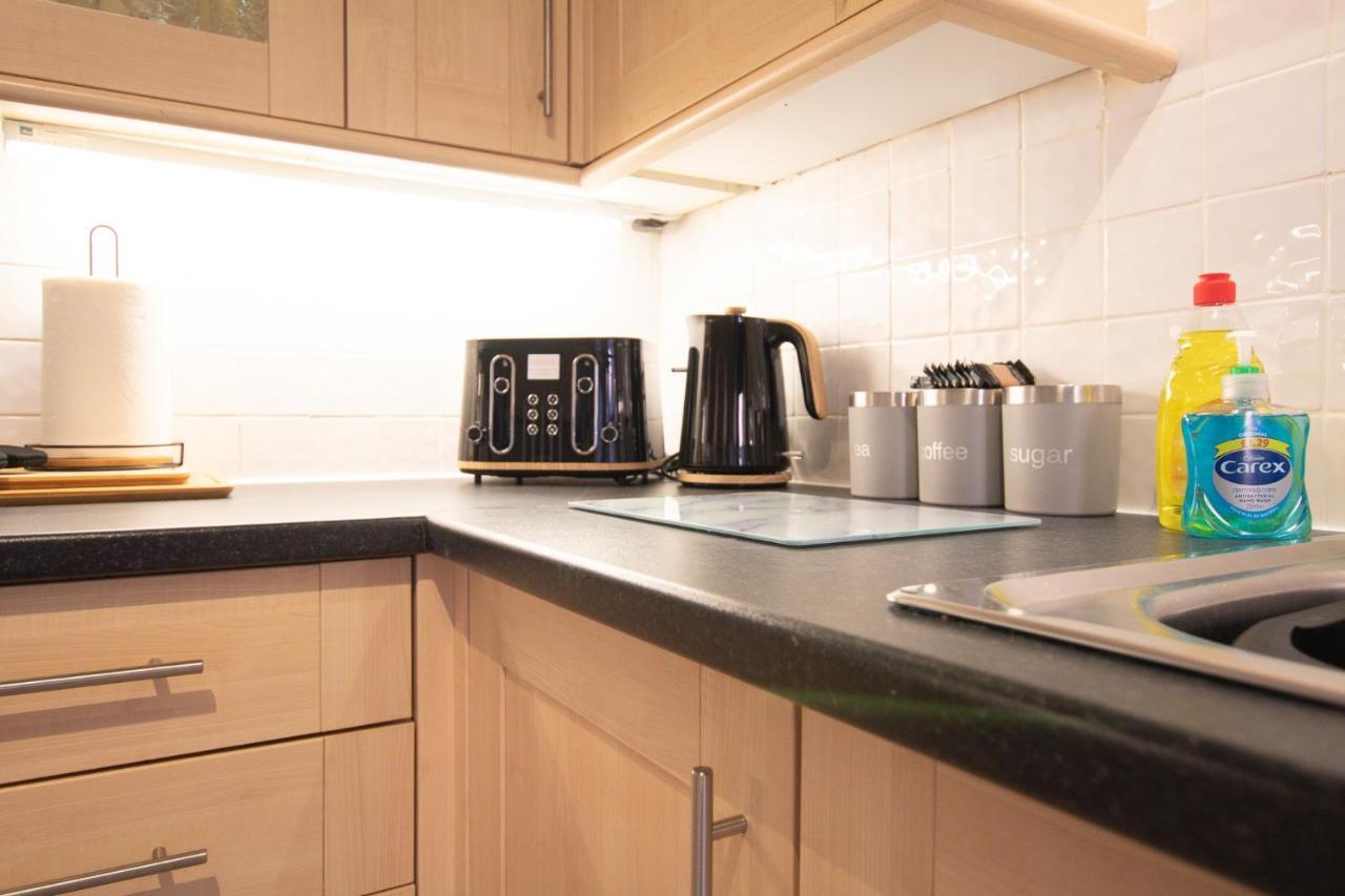 تشيستر Lord Street - 2 Beautiful Apartments - Sleep Up To 14 Guests - By Rework Accommodation المظهر الخارجي الصورة