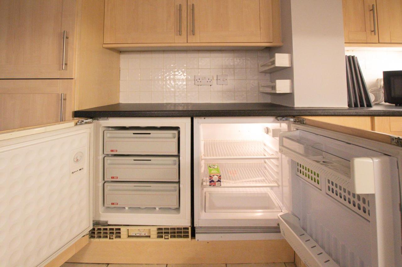 تشيستر Lord Street - 2 Beautiful Apartments - Sleep Up To 14 Guests - By Rework Accommodation المظهر الخارجي الصورة