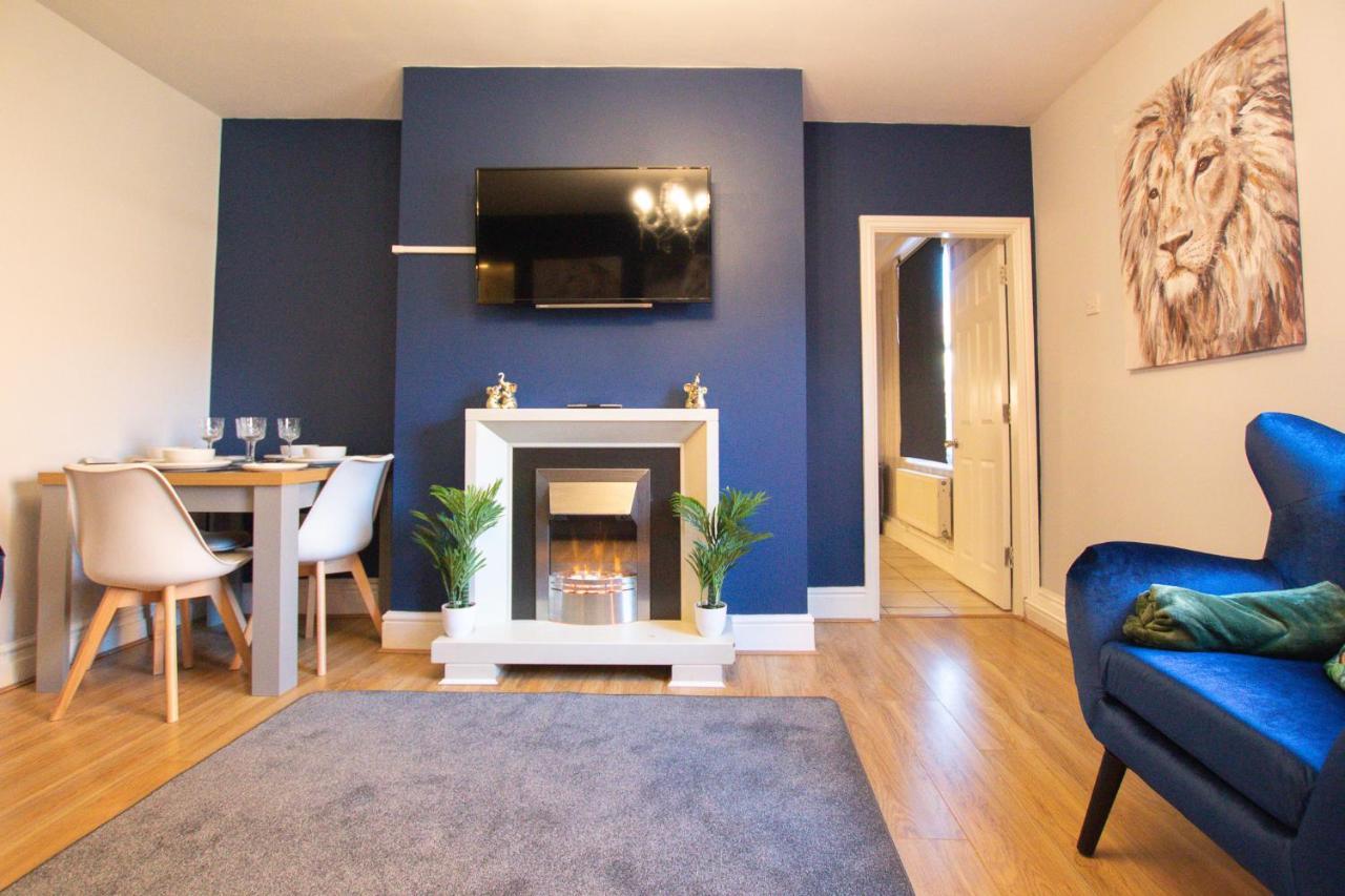 تشيستر Lord Street - 2 Beautiful Apartments - Sleep Up To 14 Guests - By Rework Accommodation المظهر الخارجي الصورة