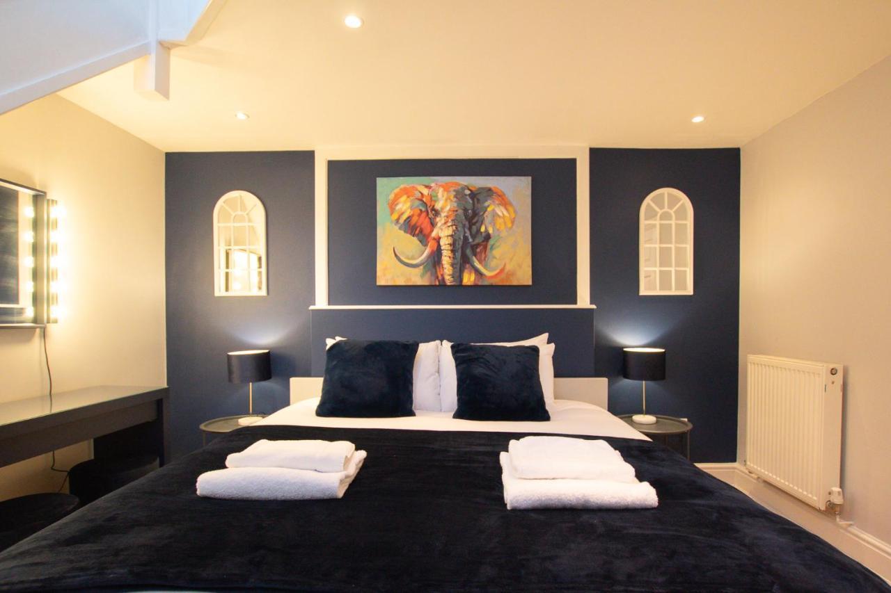 تشيستر Lord Street - 2 Beautiful Apartments - Sleep Up To 14 Guests - By Rework Accommodation المظهر الخارجي الصورة