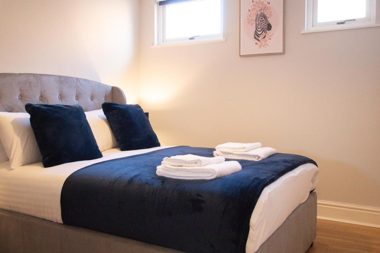 تشيستر Lord Street - 2 Beautiful Apartments - Sleep Up To 14 Guests - By Rework Accommodation المظهر الخارجي الصورة