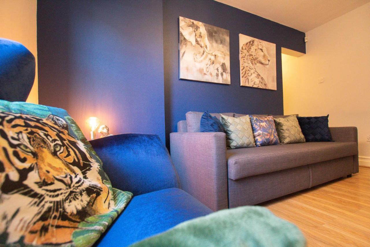 تشيستر Lord Street - 2 Beautiful Apartments - Sleep Up To 14 Guests - By Rework Accommodation المظهر الخارجي الصورة